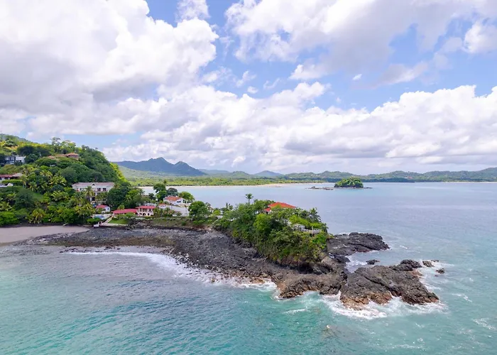 360 Splendor 105a-ocean View 2 Bedroom Condo-breakfast Included!