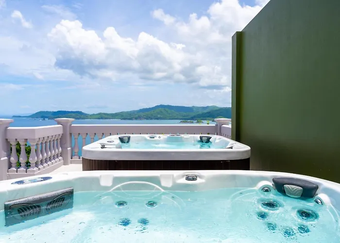 360 Splendor 105a-ocean View 2 Bedroom Condo-breakfast Included! Apartment