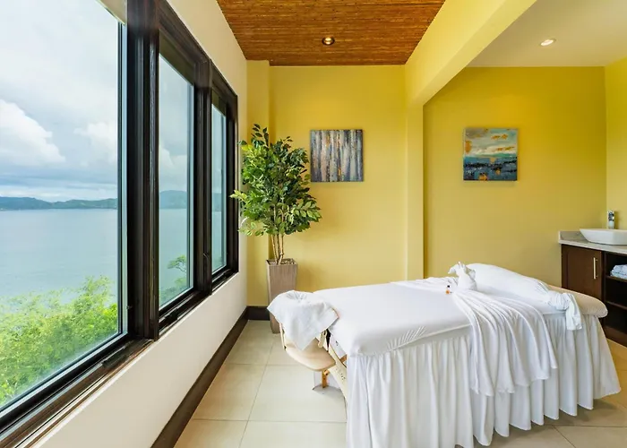 360 Splendor 105a-ocean View 2 Bedroom Condo-breakfast Included! Apartment Playa Flamingo