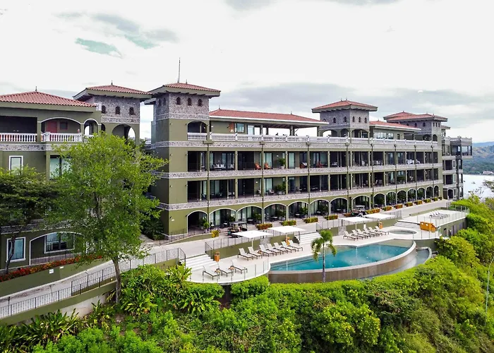Apartment 360 Splendor 105a-ocean View 2 Bedroom Condo-breakfast Included!